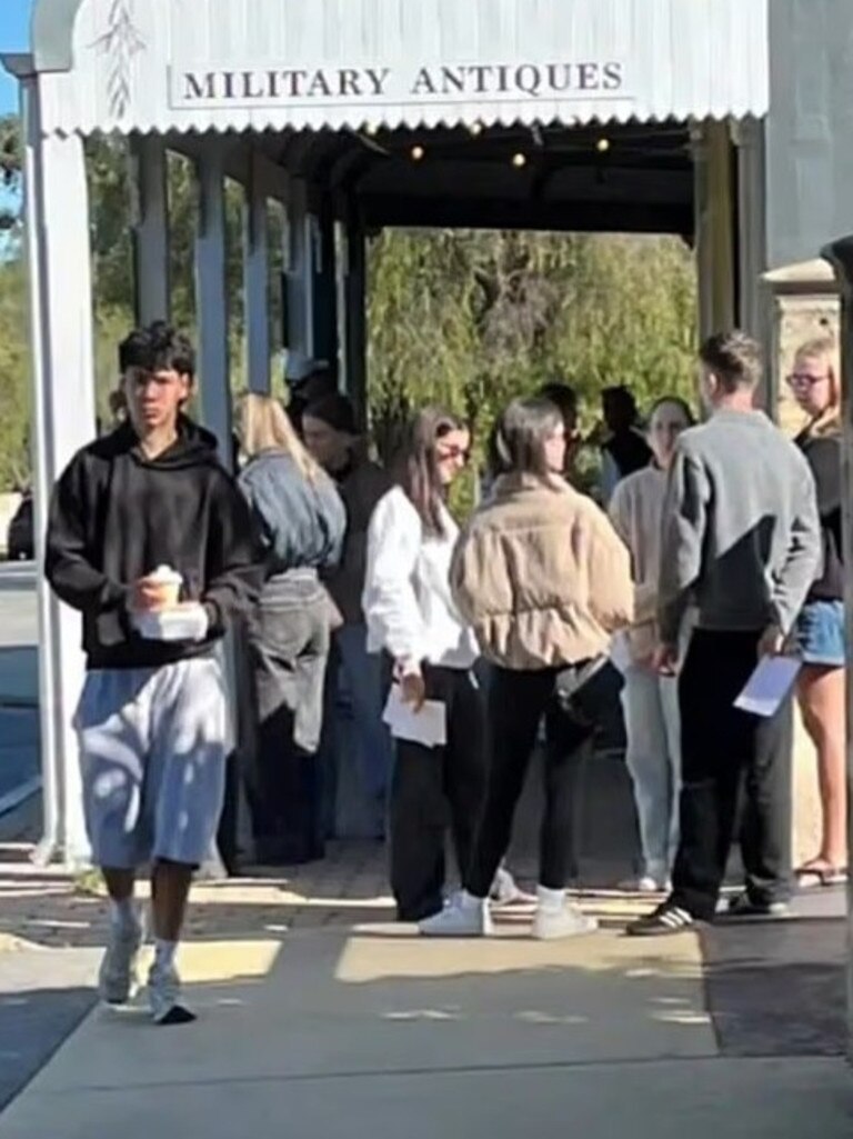 Millionaire homeowner sues to shut down popular neighbourhood cafe