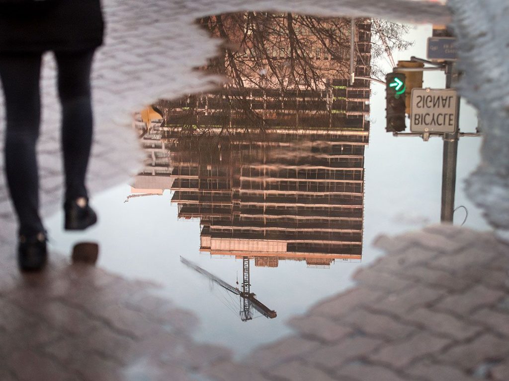HST rebate fails to thaw Toronto's frozen condo market